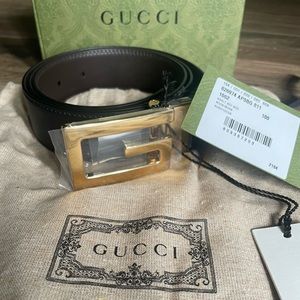 Gucci Men’s Reversible belt with Square G buckle